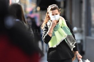 Los infectados superaron los 380.000 Covid: la provincia de Santa Fe reportó 2.381 casos y 78 nuevas muertes, que ya son más de 6.000 - Covid: la provincia de Santa Fe reportó 2.381 casos y 78 nuevas muertes, que ya son más de 6.000 -