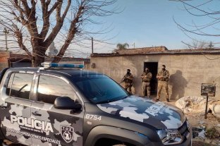 En Rosario Detienen a un jefe policial por la supuesta liberación de un detenido a cambio de dinero - Detienen a un jefe policial por la supuesta liberación de un detenido a cambio de dinero -