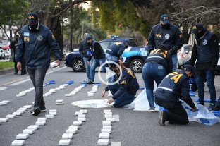 Histórico Incautaron casi 400 kilos de cocaína de máxima pureza en Villa Gobernador Gálvez - Incautaron casi 400 kilos de cocaína de máxima pureza en Villa Gobernador Gálvez -