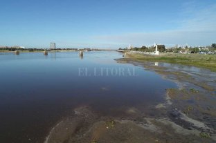 50 cm en el puerto local El Río Paraná volvió a bajar y marcó récord en la ciudad de Santa Fe - El Río Paraná volvió a bajar y marcó récord en la ciudad de Santa Fe -