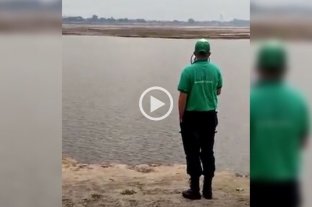 No está permitido Advertencia de un inspector municipal a imprudentes que paseaban por el lecho de la Setúbal - Advertencia de un inspector municipal a imprudentes que paseaban por el lecho de la Setúbal -