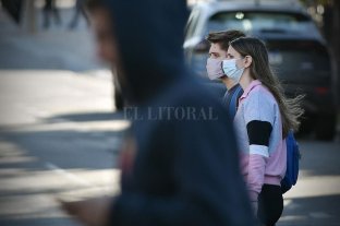 Acumulado: 7.660 fallecidos y 445.337 infectados Covid en Santa Fe: la provincia notificó 46 muertes y 1.204 nuevos casos - Covid en Santa Fe: la provincia notificó 46 muertes y 1.204 nuevos casos -