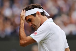Roger Federer será operado nuevamente de su rodilla derecha y estará varios meses fuera del circuito