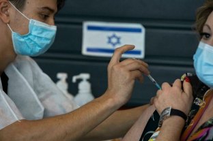 Israel: investigadores advierten que la cuarta dosis solo es parcialmente efectiva contra variante ómicron