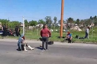 Pescadores realizan un corte de trnsito sobre la ruta 168