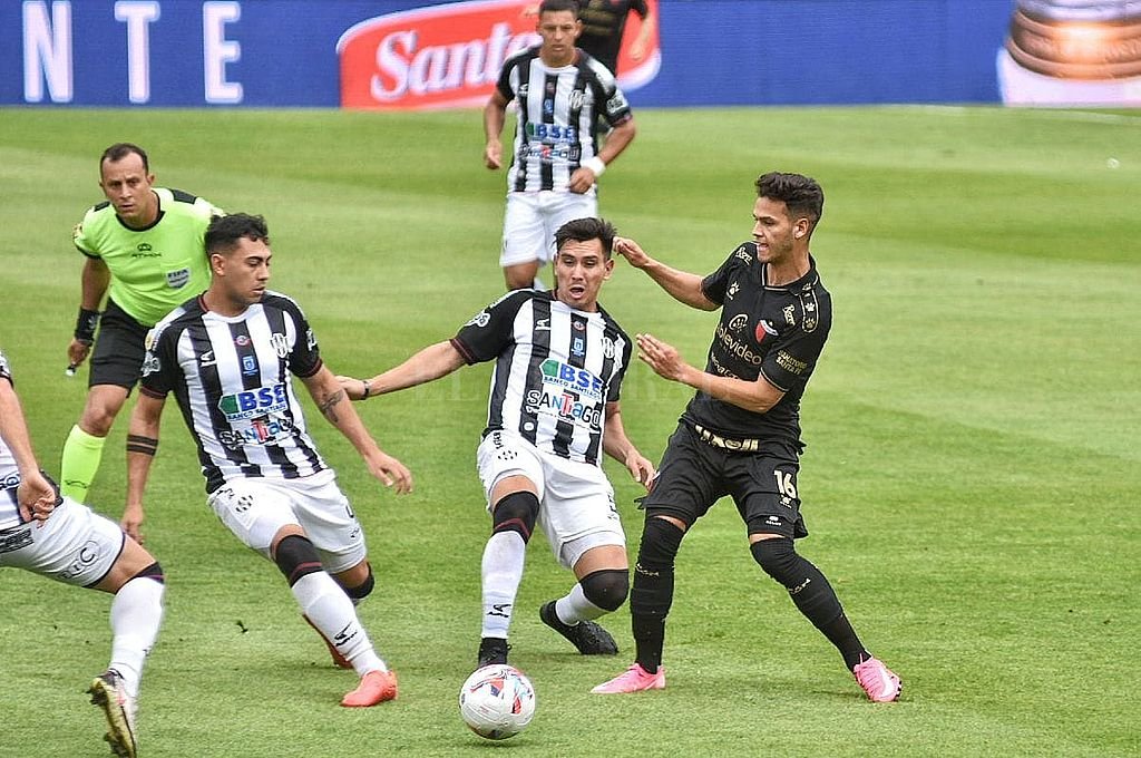 Liga Profesional Colón empata con Central Córdoba - Colón empata con Central Córdoba - -