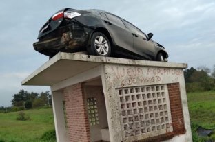 Video ¿En Entre Ríos los autos vuelan?: insólito accidente de tránsito - ¿En Entre Ríos los autos vuelan?: insólito accidente de tránsito -