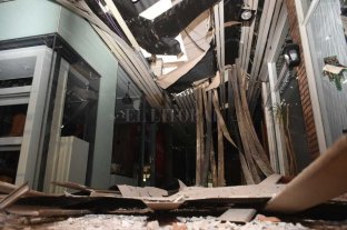En el plazo de 72 horas El municipio quiere conocer el estado del edificio de la Galería Garay tras el derrumbe - El municipio quiere conocer el estado del edificio de la Galería Garay tras el derrumbe -
