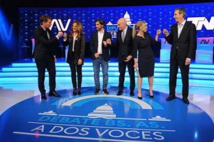 Prim la moderacin en el debate de los candidatos a diputados nacionales por la provincia de Buenos Aires  