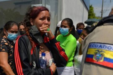 Renunciaron el jefe de las Fuerzas Armadas y el director de prisiones en Ecuador