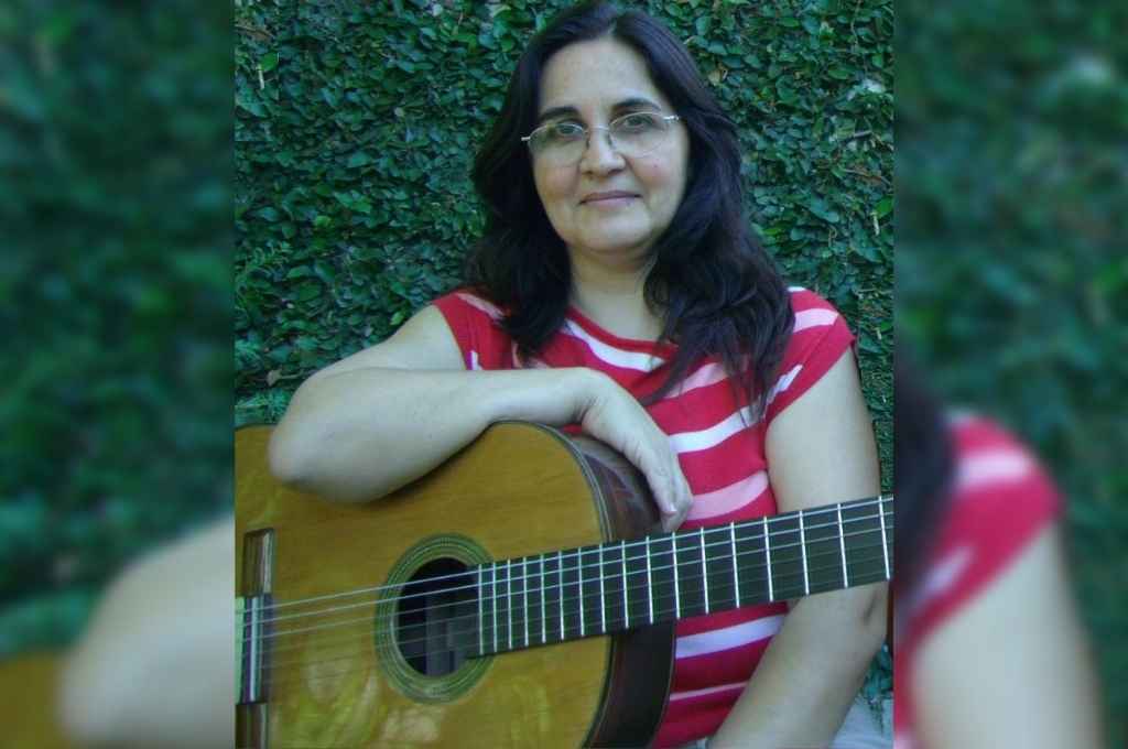 Bedetti es guitarrista egresada del Instituto Superior de Música de la Universidad Nacional del Litoral, donde fue alumna de los maestros Enrique Núñez e Irineo Cuevas.   Crédito: Gentileza