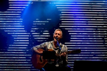 Pedro Aznar inaugur la temporada de verano en los Parques Nacionales con un concierto en vivo en Iguaz
