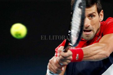 La justicia australiana ordena la liberación de Djokovic