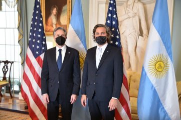 "Apoyamos una economía argentina vibrante", le expresó el secretario de Estado de EEUU a Cafiero