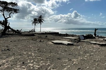 Llegan a Tonga los primeros vuelos con ayuda humanitaria tras el tsunami