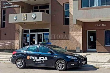 Conmoción en San Jerónimo Norte por un crimen - Efectivos de la Comisaría 3ra. del departamento Las Colonias buscan al presunto agresor, que se escapó del lugar.