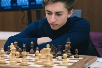 Torneo internacional de ajedrez: un competidor se negó a jugar con mascarilla y le dieron por perdida la partida