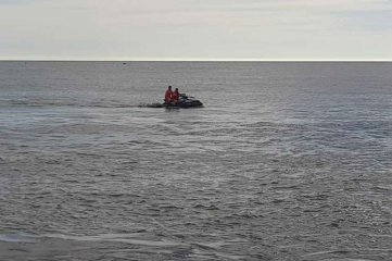 Un hombre murió en Mar del Plata tras meterse al mar a la salida de un boliche 
