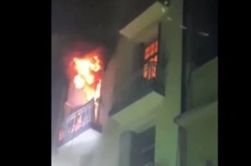 Video: incendio en un hotel del Microcentro de Buenos Aires se cobró la vida de una mujer