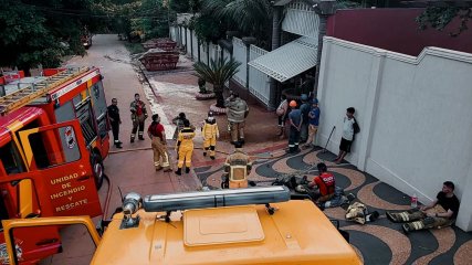 Paraguay: una jueza y sus hijos se encuentran graves tras incendiarse su casa mientras dormían