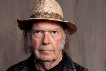 Neil Young quiere que su música se elimine de Spotify