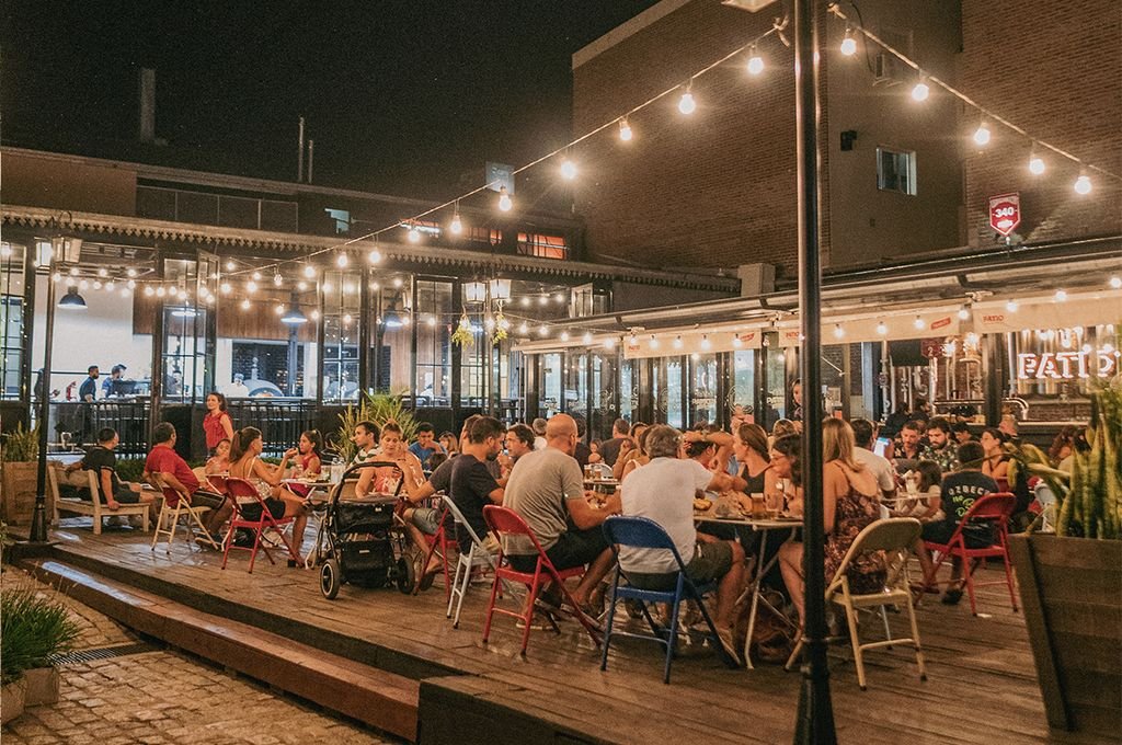 Volvió el Patio de la Cervecería Santa Fe el lugar del liso más fresco del país El Litoral
