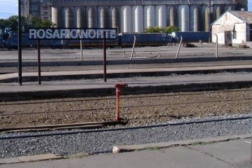 Investigan por qué un tren salió de Rosario a Tucumán con pasajes agotados pero casi no llevaba pasajeros - 