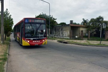 Vecinos de los barrios de Santa Fe rechazan los cambios de recorridos de colectivos