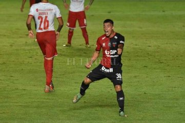 Brian Fernndez seguir su carrera en Deportivo Madryn
