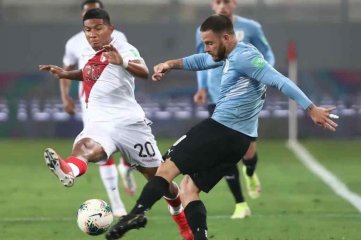 Uruguay recibe a Per en un partido clave por un pasaje a Qatar 