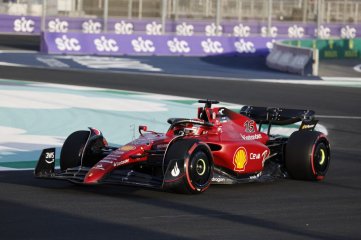 Charles Leclerc se impuso en ambas series de entrenamiento del Gran Premio de Arabia Saudita