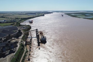 Portuarios argentinos van al paro: varias demandas y rechazo a "demoras" en la licitación de la Hidrovía