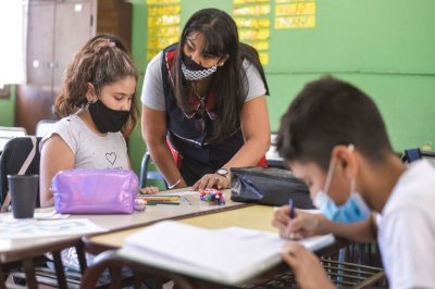 El gobierno argentino propone que las escuelas primarias tengan una hora más de clase por día