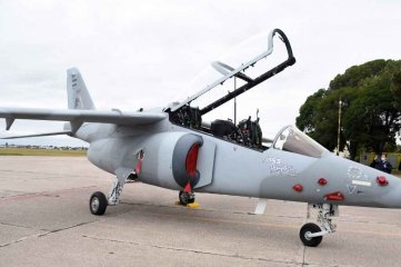 La Fbrica Argentina de Aviones entreg un nuevo Pampa III a la Fuerza Area