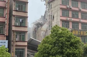 Se derrumbó un edificio en China: cinco personas fueron rescatadas y hay una decenas de desaparecidos