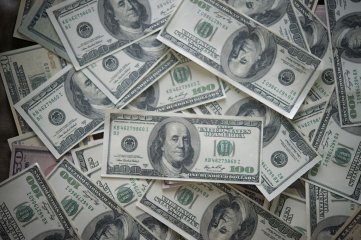 El dólar blue volvió a subir y cerró a $ 201,50