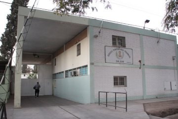 Investigan un ataque a balazos a la fachada del Penal de Chimbas y un mensaje mafioso contra penitenciarios