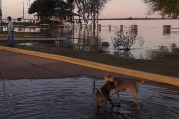 Ya hay evacuados en Corrientes por la crecida extraordinaria del Río Uruguay