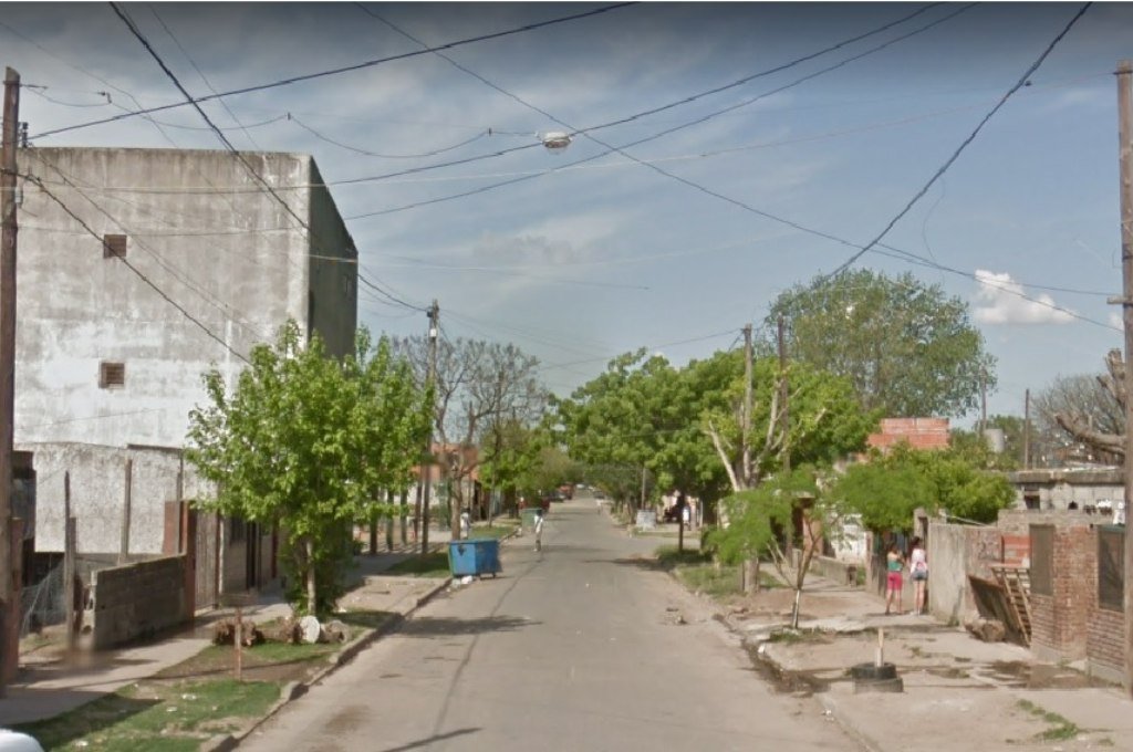 El asesinato se perpetró en calle Bielsa al 5.900. Foto:Google Street View.