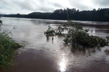 Corrientes: creció el Río Uruguay y Paso de los Libres entró en etapa de evacuación