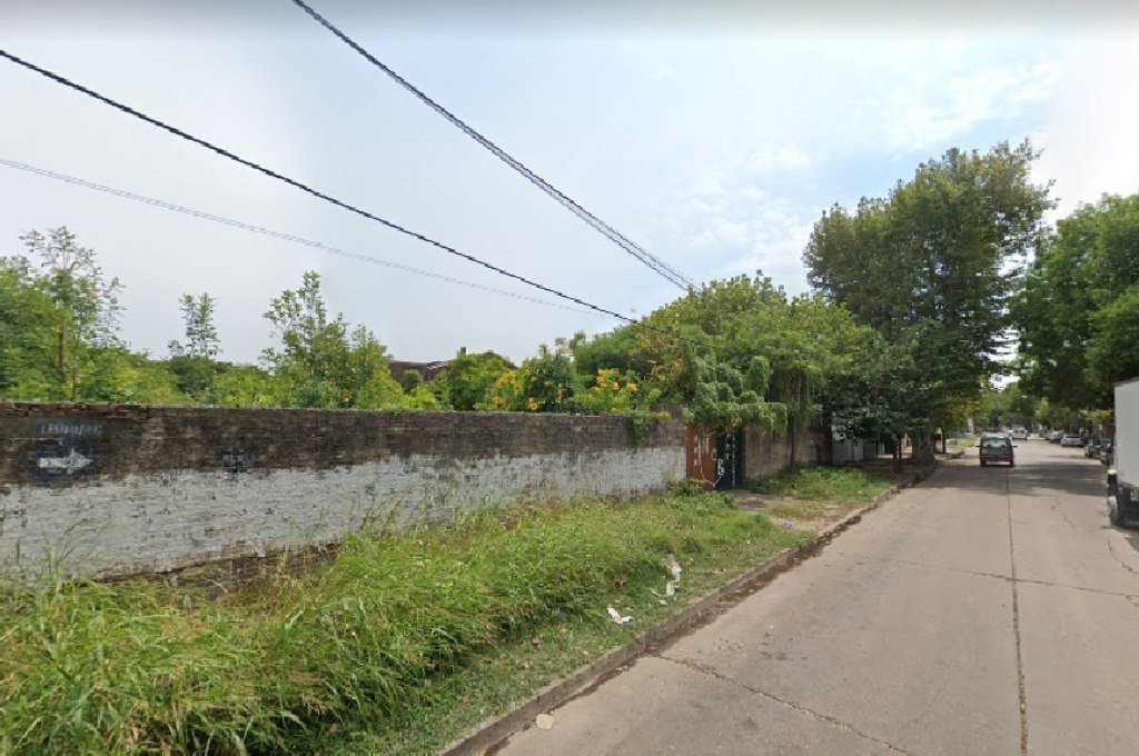 La víctima fue asesinada en la zona de Castellanos al 2.300. Foto:Google Street View.