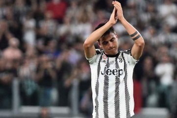 Ovacionado y entre lágrimas Paulo Dybala se despidió de Juventus