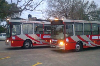 Polémica por aumento del boleto en el transporte urbano de La Paz
