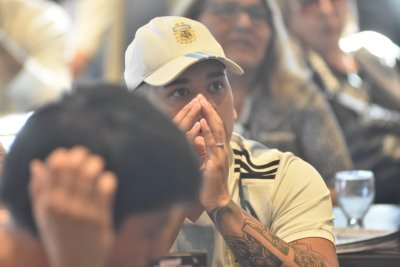 "No seas mufa": la frase más escuchada en la previa de los partidos de Argentina - Al final, lo que verdaderamente importa a los argentinos es que el plantel albiceleste salga a jugar y logre la clasificación.