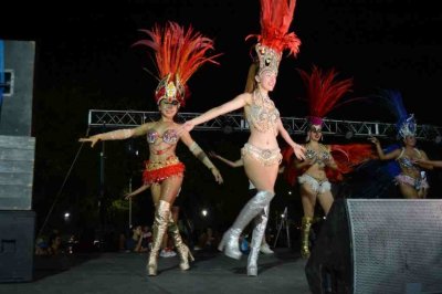 Reconquista vivió una gran fiesta en el lanzamiento oficial del Carnaval - 