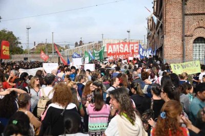 Rosario: los maestros de todo el departamento lanzan una jornada de protesta y movilización para el martes 13 - 