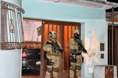 Identifican y detienen a "autores materiales" de crmenes en Rosario - 30 allanamientos en Rosario con resultados importantes por causas de narcoterrorismo