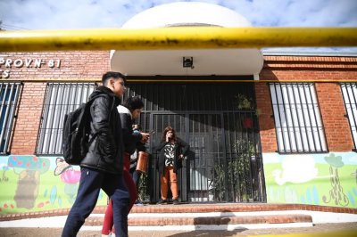 Nota intimidatoria en un jardn de infantes de Rosario - El jardn de infantes y la escuela primaria estn ubicadas al oeste de avenida Circunvalacin.